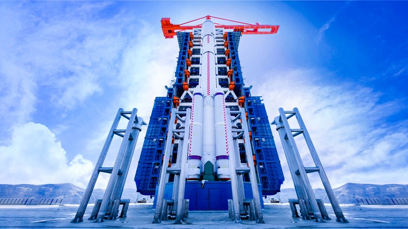 4-ks凯时100t塔式起重机服务于太原卫星发射基地.jpg